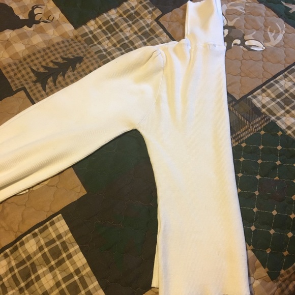 Turtleneck - Picture 6 of 9